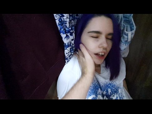 ❤️ Megtaláltam a nővéremet a szekrényben, és segítettem neki elélvezni. ️ Szex at hu.xxxomg.ru
